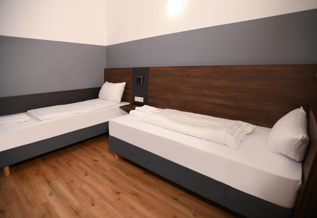 Hotel Apadana Frankfurt Frankfurt am Main Bagian luar foto