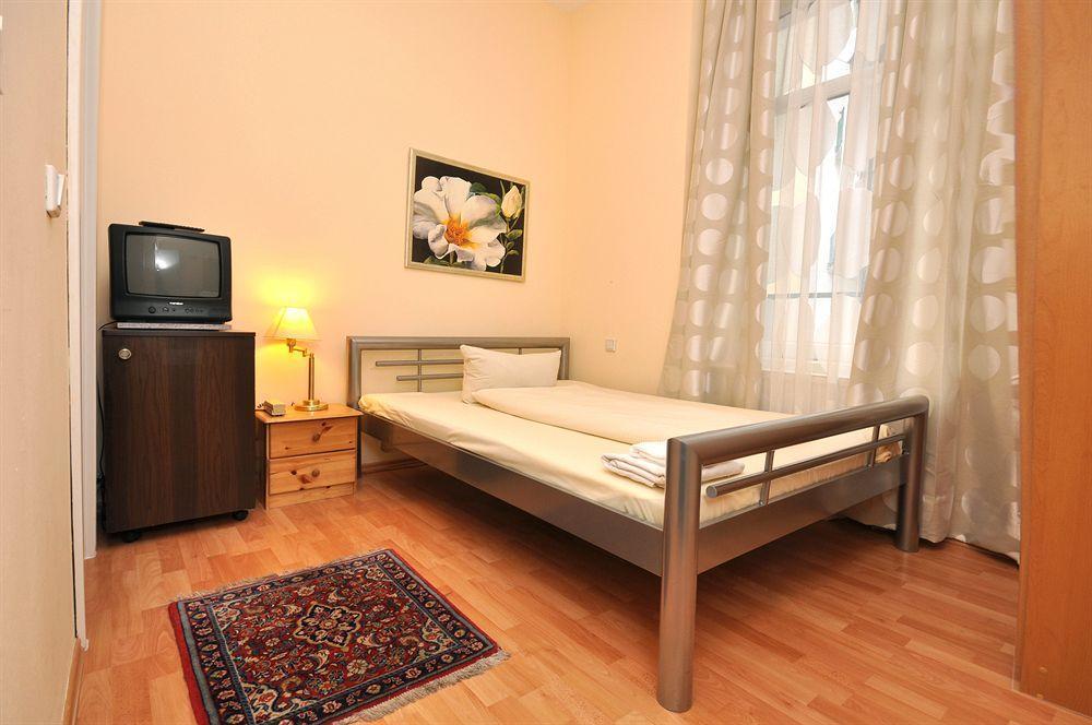 Hotel Apadana Frankfurt Frankfurt am Main Bagian luar foto